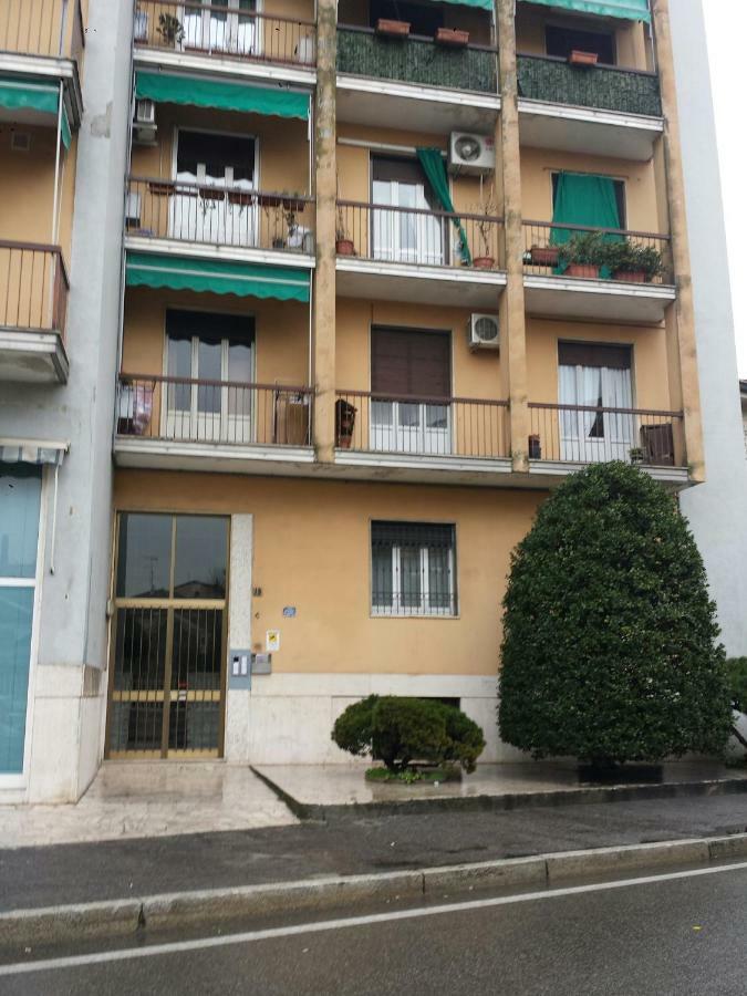 La Via Per Milano Vigevano Exterior foto