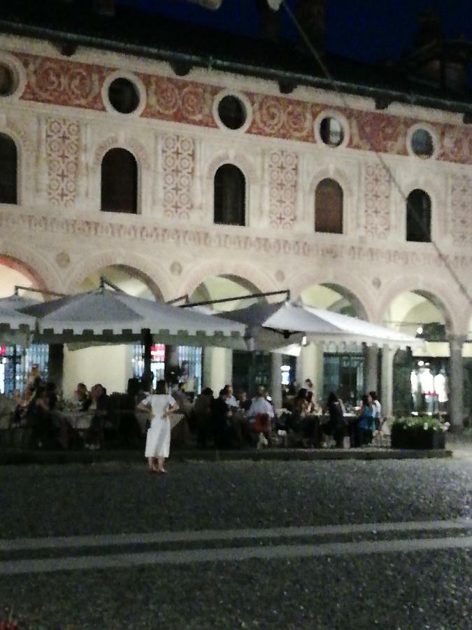 La Via Per Milano Vigevano Exterior foto